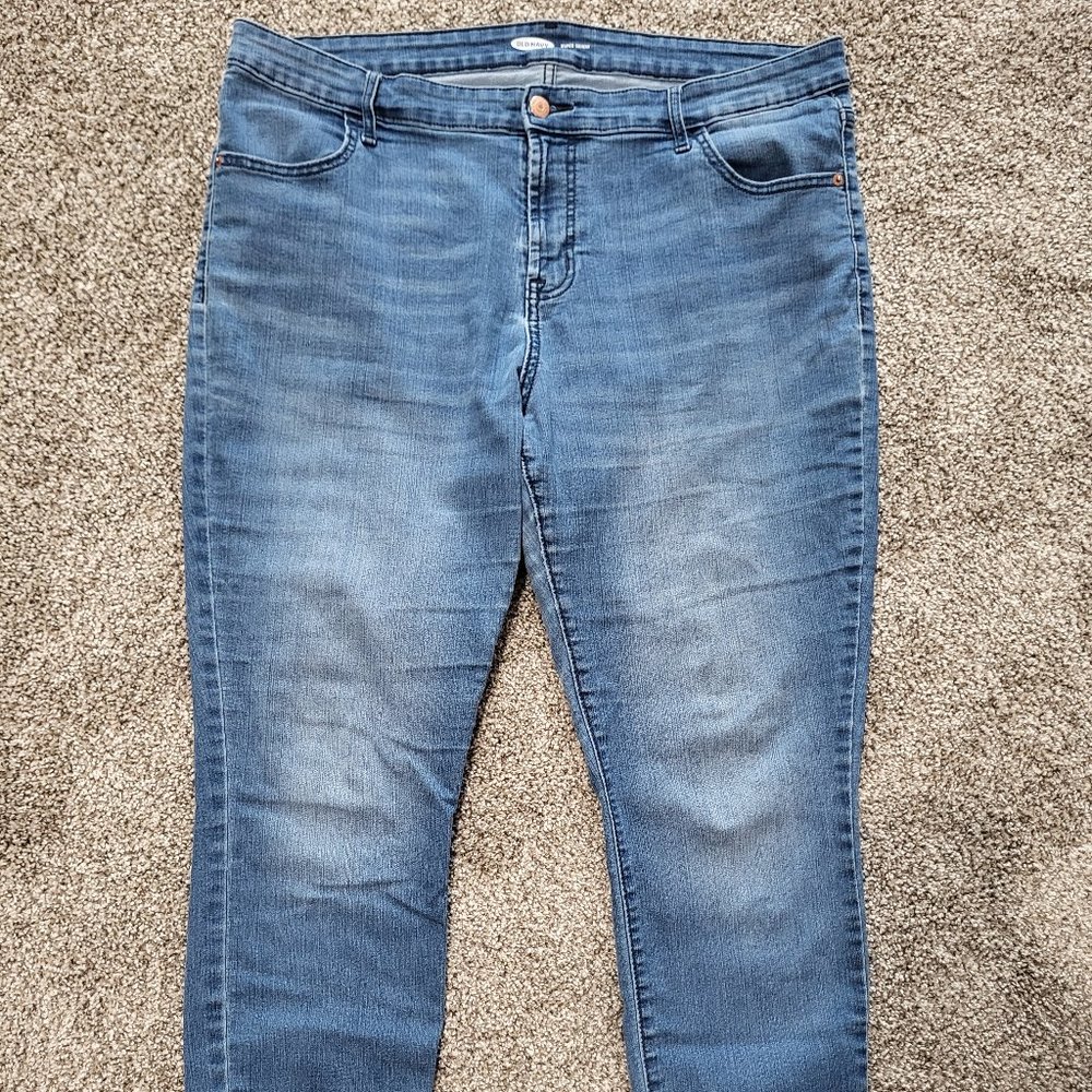 Women's Super Skinny Old Navy Jeans - Size 18